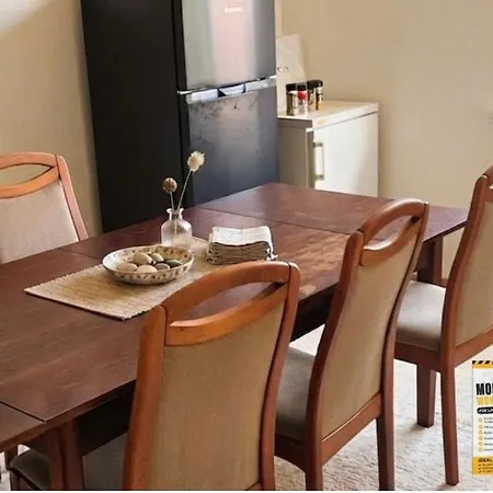 Apartment Wohlfuehlbasis Fuer Monteure Wlan Einzelbetten Parkplatz Smart Tv Ankommen Wohlfuehlen Ausspannen Halberstadt